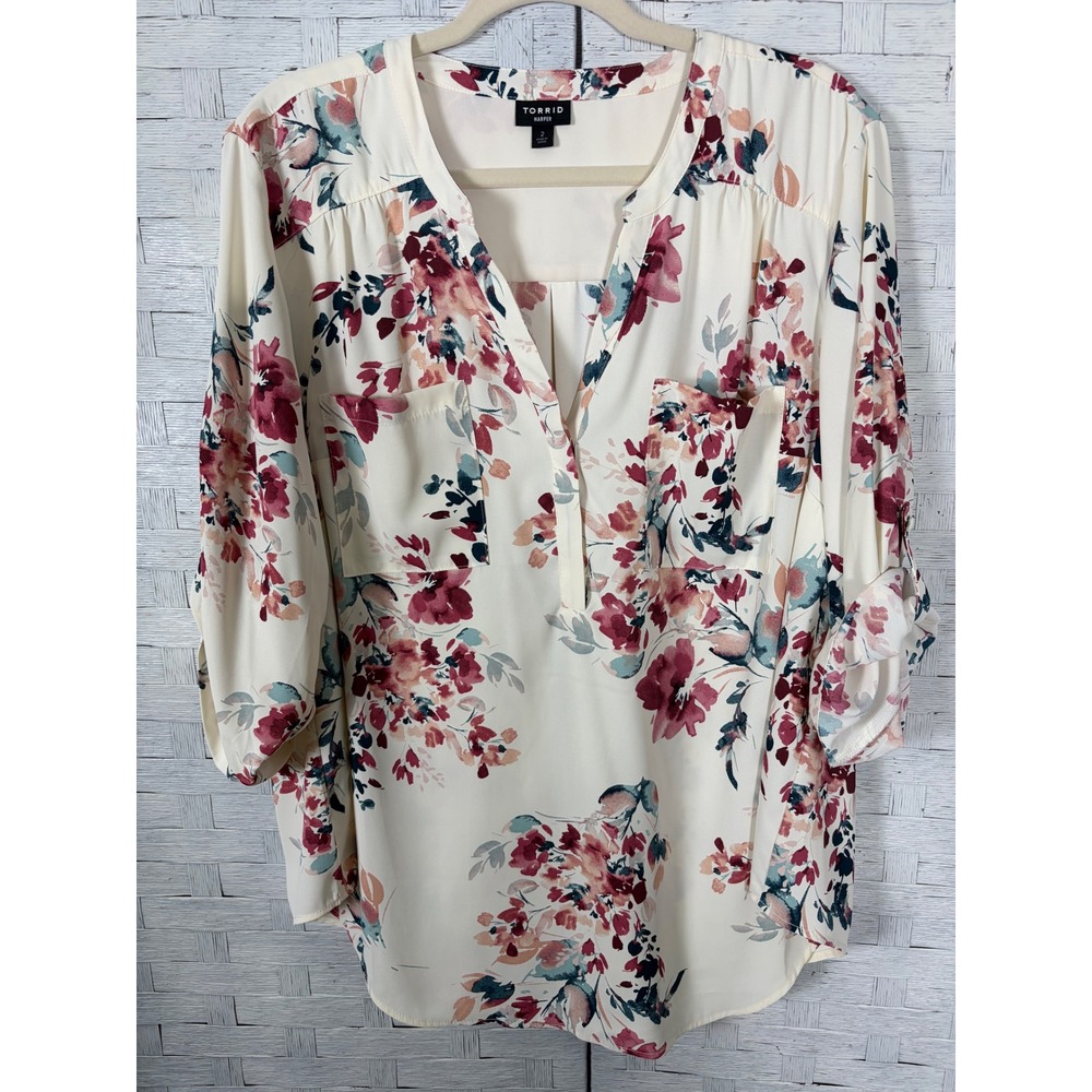 Torrid Harper Womens Blouse Floral Georgette Roll Tab Sleeve feminine Plus Size